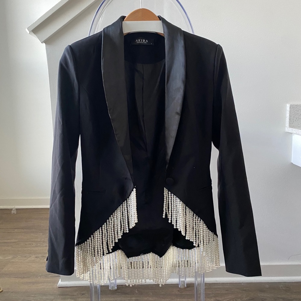 🌿⚪️⚫️SOLD! NEW AKIRA Black Blazer Pearls